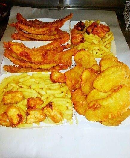 Golden Star Fish & Chips - Sydneys Hotel 0