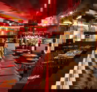 Ostani Lounge Bar  Restaurant - Sydneys Hotel