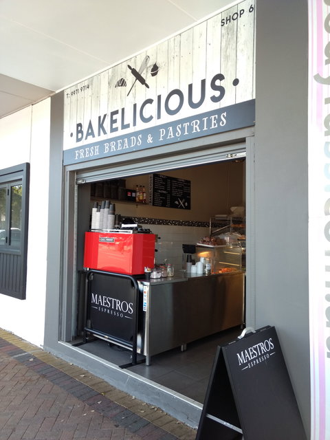 Bakelicious - Narraweena Cake Shop - Sydneys Hotel 0