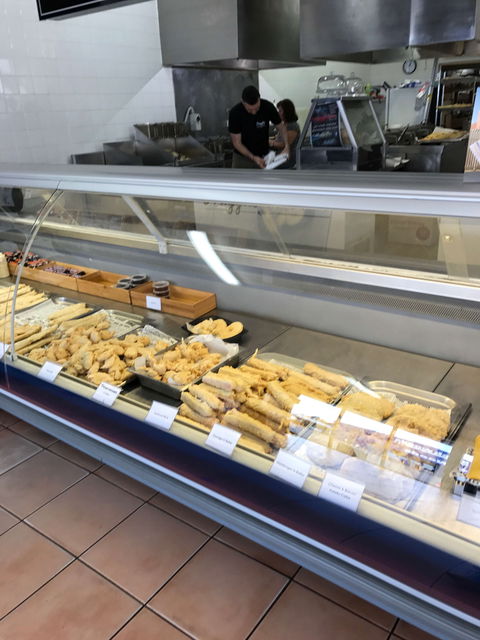 Fraggle's Fish & Chips - Sydneys Hotel 0