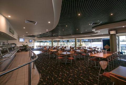 Sports Club Bistro - Lismore Workers Sports Club - Sydneys Hotel 1