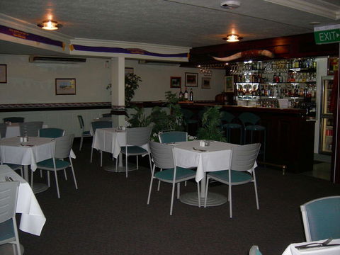 The Blue Heeler Licensed Restaurant - Sydneys Hotel 0