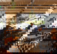 Double Shot - Sydneys Hotel