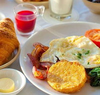 Bluebush Cafe - Sydneys Hotel