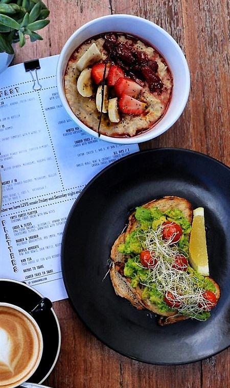 Coco Mojo Bar & Grill - Sydneys Hotel 4