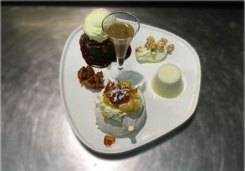 Sabadee Thai - Sydneys Hotel 7