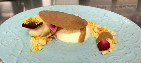 A Treat Of France - Sydneys Hotel 0