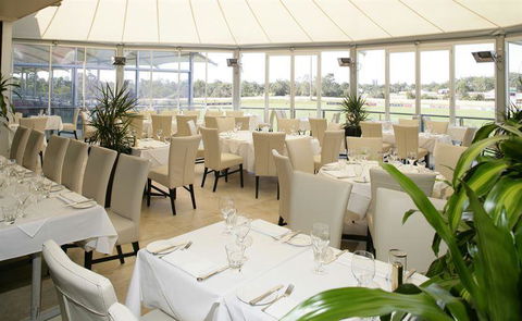 L' Aqua Restaurant - Sydneys Hotel 1