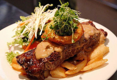 The French Brasserie - Sydneys Hotel 8