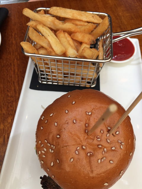 Adelphi Grill - Sydneys Hotel 4