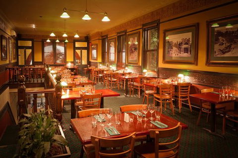 Old City Bank Brasserie - Sydneys Hotel 0