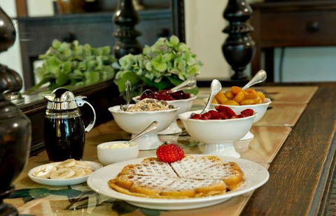 Ruby's Cafe - Sydneys Hotel 4