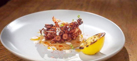 Astor Grill - Sydneys Hotel 5