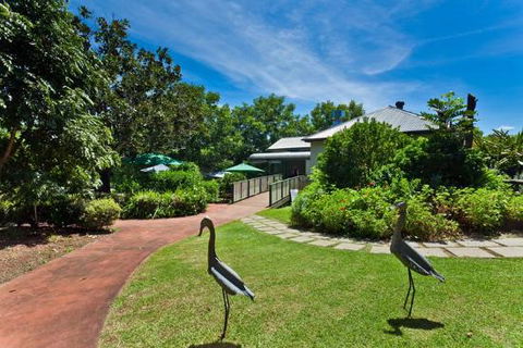 Eltham Valley Pantry - Sydneys Hotel 0