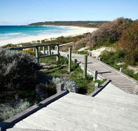 Bunkers Beach House - Sydneys Hotel