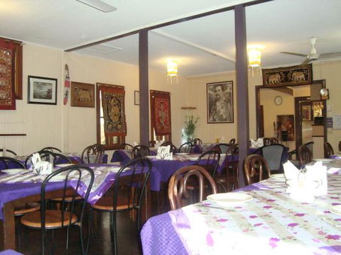 Som Thai Restaurant - Sydneys Hotel 0