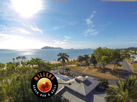 Millers Beach Bar & Grill - Sydneys Hotel 2
