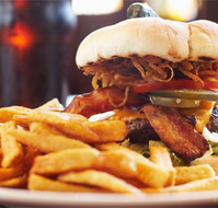 Karama Plaza Tavern - Sydneys Hotel