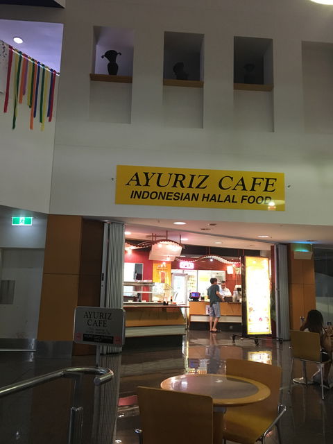 Ayuriz Cafe - Sydneys Hotel 1