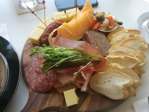 Cornucopia Museum Cafe - Sydneys Hotel 0
