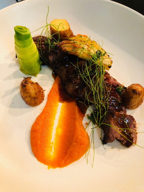 Essence Bar & Grill - Sydneys Hotel 5