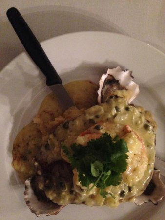 Explorers Restaurant - Sydneys Hotel 0