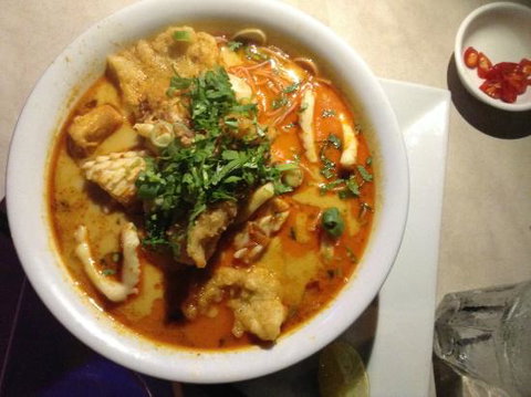 The Arch Rival Bar & Grill - Sydneys Hotel 0