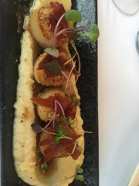 Domani's Cafe Restaurant Bar - Sydneys Hotel 1