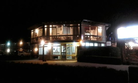 Wanderlight Restaurant - Sydneys Hotel 0