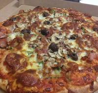 Eat-a-Pizza - Sydneys Hotel