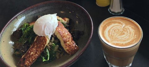 Cafe Macquarie - Sydneys Hotel 0
