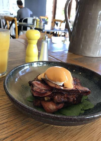 Cafe Macquarie - Sydneys Hotel 11