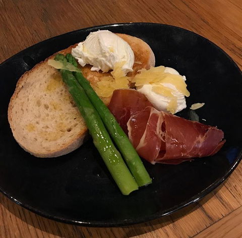 Cafe Macquarie - Sydneys Hotel 3