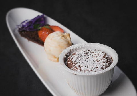 Seville Estate Restaurant & Cafe - Sydneys Hotel 10