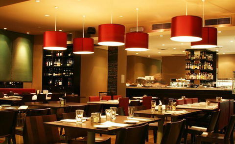 Renzo's Bar Cafe Italiano - Sydneys Hotel 10