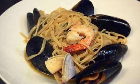 Renzo's Bar Cafe Italiano - Sydneys Hotel 6