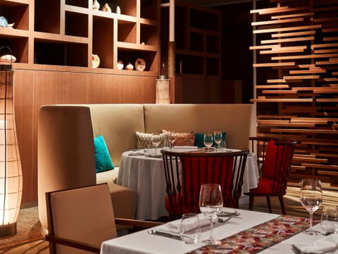 Arnguli Grill & Restaurant - Sydneys Hotel 0