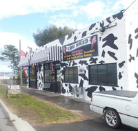 The Cow Shed - Sydneys Hotel