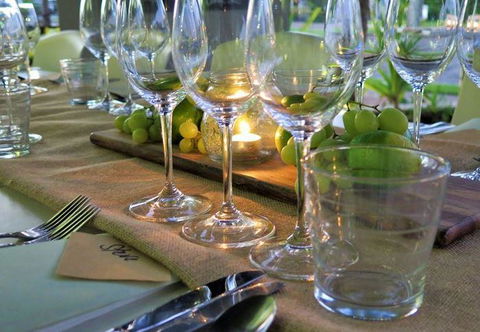 Lime Tree Bar & Restaurant - Sydneys Hotel 9