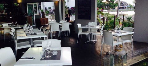 Lime Tree Bar & Restaurant - Sydneys Hotel 1