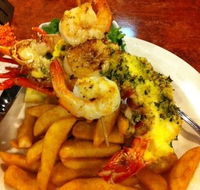 The Cray Seafood  Grill Restaurant - Sydneys Hotel
