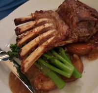 Eljays Restaurant at Comfort Inn Bay of Isles - Sydneys Hotel