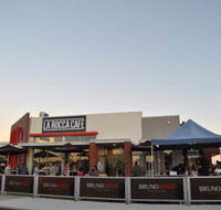La Rocca Cafe - Sydneys Hotel