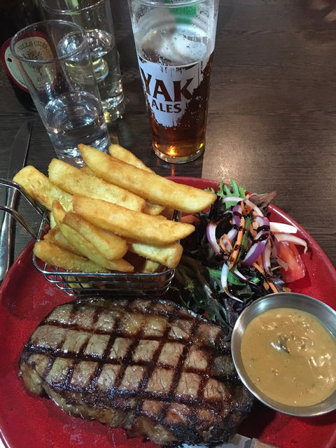 Angus & Co. - Sydneys Hotel 8
