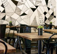 Archers' Table - Sydneys Hotel
