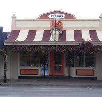 Main Street Bakehouse - Sydneys Hotel