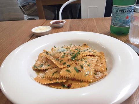 Adamo's Pasta - Sydneys Hotel 0