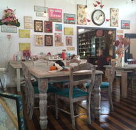 Wood Box Cafe - Sydneys Hotel