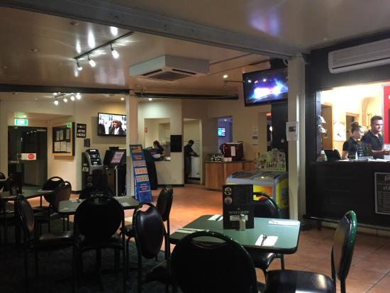 Lyons QLD Sydneys Hotel