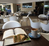Olive Grove Cafe - Sydneys Hotel